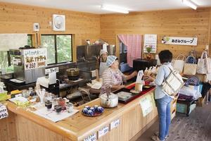 ぬくもり市場　内部