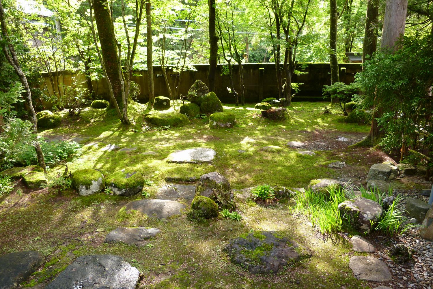 梅田氏庭園 春